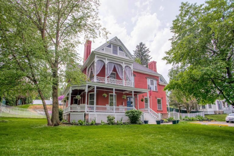Hatch House BB Towanda 3 768x513